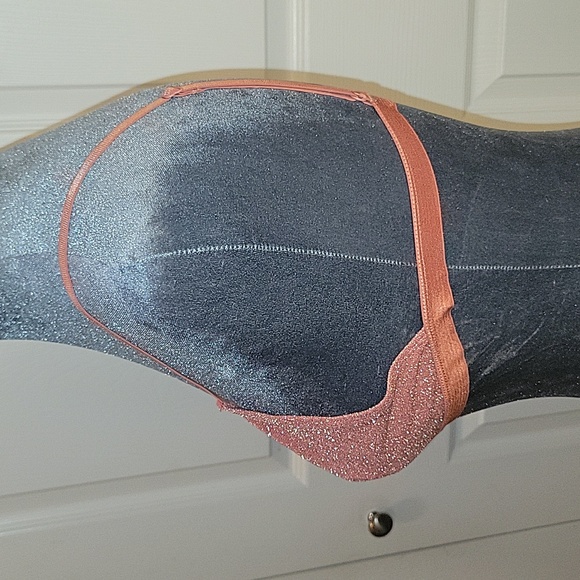 NWOT Urban Outfitters Sparkly Dark Peach 🍑 Bra - Picture 4 of 12